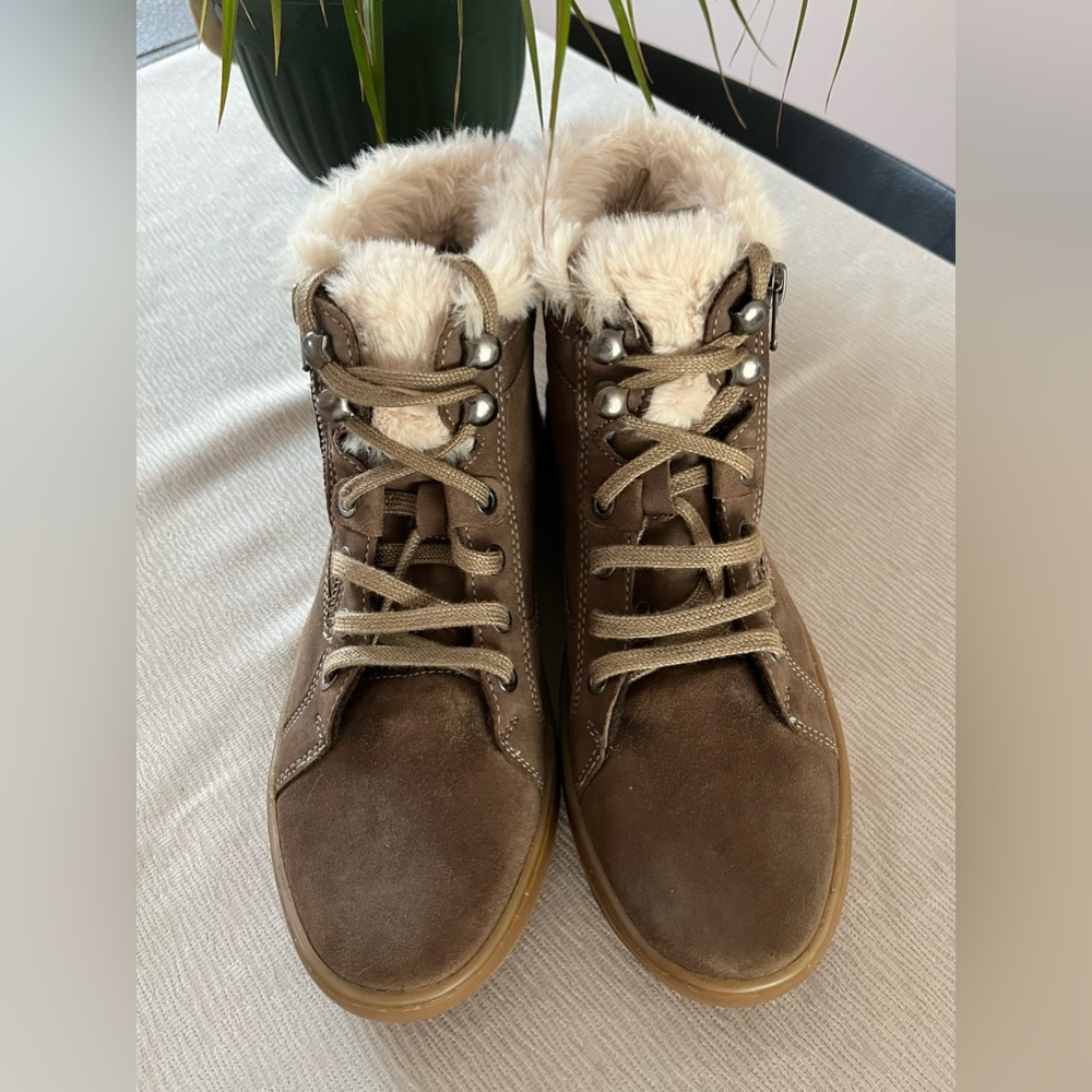 Women’s EARTH SHOES JOLT - TAUPE - Picture 10 of 15